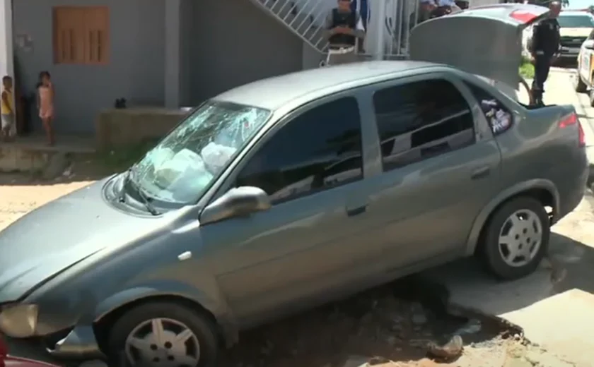 Motorista fura fiscalização de trânsito, em seguida colide em moto, e é preso em Ipioca