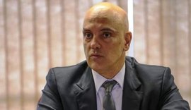 Aécio Neves informa desfiliação de Alexandre de Moraes do PSDB