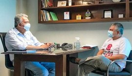 Paulão reafirma voto contra PEC 32 em encontro com o Sintufal