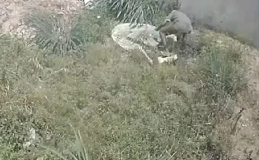 Homem é flagrado furtando bomba de cacimba em terreno baldio em Arapiraca