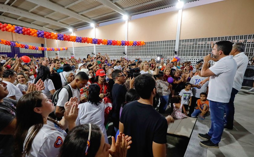 Milhares de arapiraquenses abraçam a reeleição de Paulo Dantas