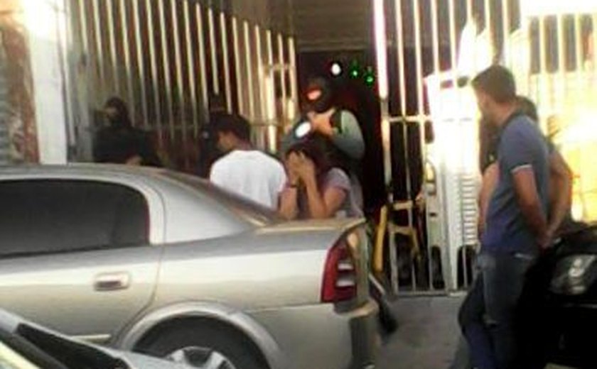 Operação policial já tem um morto e duas pessoas detidas em Arapiraca