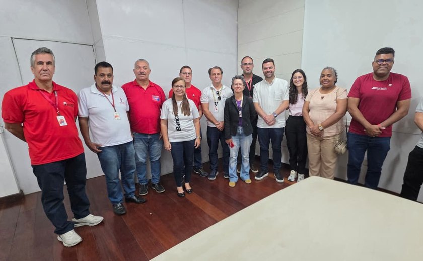 Câmara realiza reunião com sindicatos para discutir projeto de lei sobre segurança em agências bancárias