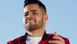 Jerry Smith se descontrola e tenta agredir fã durante show