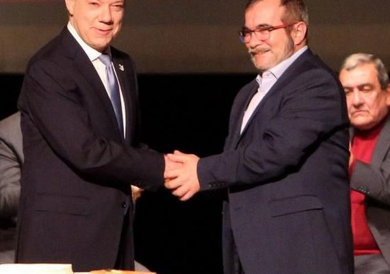 Farc anunciam que serão partido político a partir de 1º de setembro