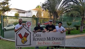 Grupo Dose Certa participa de dia de solidariedade em São Paulo
