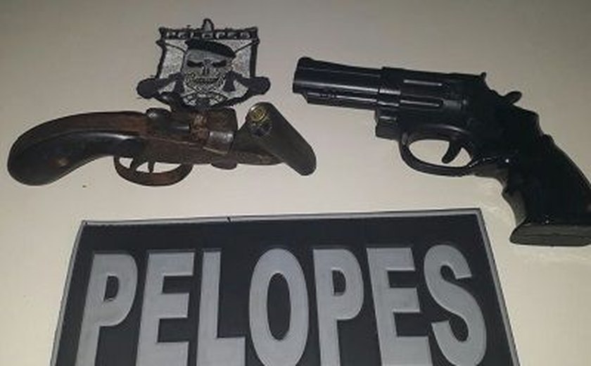 Pelopes do 11º BPM apreende arma de fogo com jovem em Penedo
