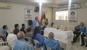 Reunião da Academia Maceioense de Letras é um Sucesso com Palestra sobre Democracia