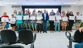 Murici entrega títulos de imóveis do programa “Solo Seguro Favela “ em parceria com CNJ, TJ/AL e Ufal