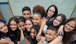 Conexão perigosa: o preço da vida digital na saúde mental dos adolescentes