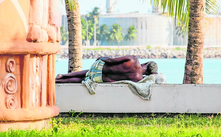 População de rua cobra casa e emprego em AL