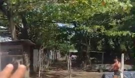 Moradores dos Flexais recusam troca de casas