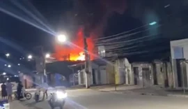 Incêndio em oficina deixa prejuízo de R$ 400 mil e dono cria vaquinha on-line para reconstruir negócio