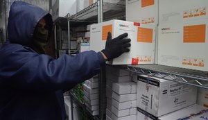Alagoas recebe mais 229.450 doses de vacinas contra a Covid-19 nesta sexta (25)