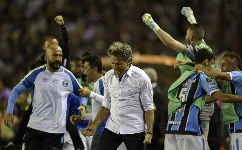 Grêmio vence na Argentina e é tricampeão da Libertadores