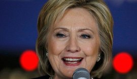 Após perder eleição, Hillary Clinton passeia em Nova York e é 'tietada'