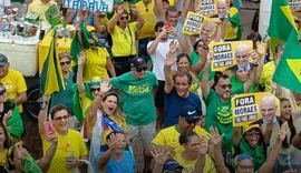 Protesto pró-Bolsonaro em Maceió pede anistia e apoio à ex-presidente