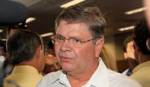 Morre de Covid o ex-prefeito de Penedo Alexandre Toledo