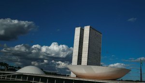 Senado aprova PEC Emergencial que possibilita volta do auxílio emergencial