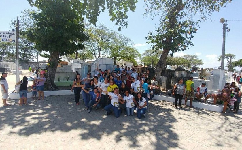 Comunidade Católica Shalom promove evento de evangelização no Dia de Finados