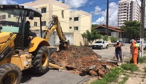 Prefeitura de Maceió inicia trabalho em via danificada no bairro do Pinheiro