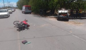 Moto e carro se envolvem em acidente na AL-215 em Marechal Deodoro