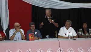 José Dirceu lança livro em Maceió e comenta sobre atual momento político do país