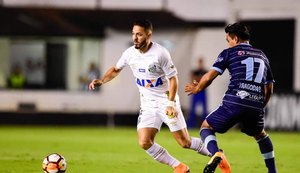 Santos empata com Garcilaso, mas avança como líder