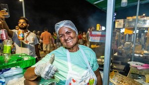 Semsc entregou mais de mil alvarás para ambulantes em eventos