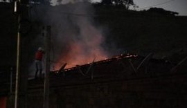 Incêndio destrói residência em São José da Laje