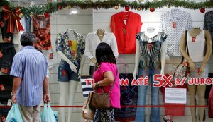 Intenção de consumo das famílias cresce pelo quarto mês
