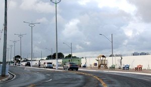 Eixo Quartel ainda tem pouco fluxo de veículos