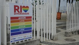 Rio celebra mês de orgulho LGBTI+ com instalação de painéis na orla