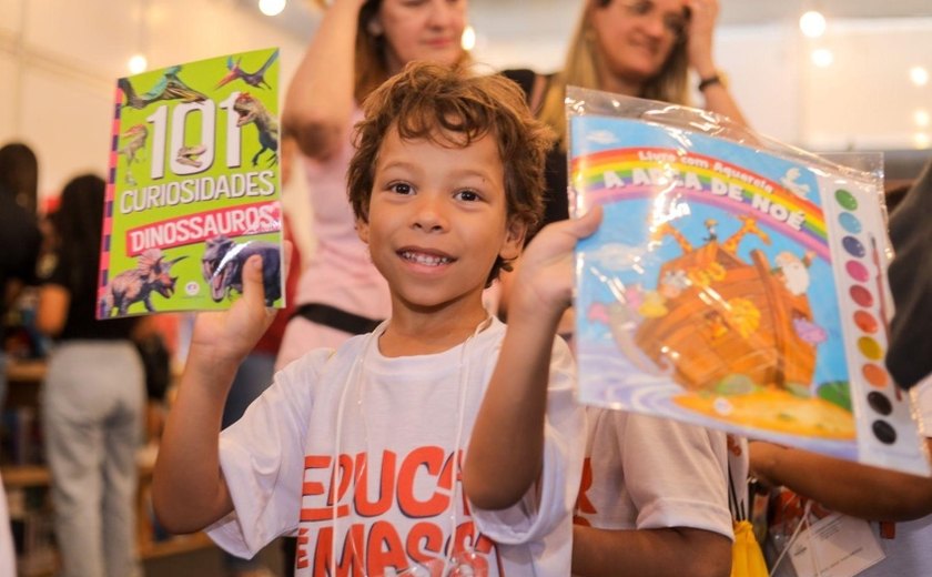 Semed Maceió leva programação diversificada à 11ª Bienal do Livro de Alagoas