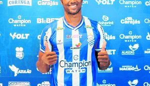 Fracasso no CSA, Bruno Mezenga brilha no Água Santa e vai para o Santos