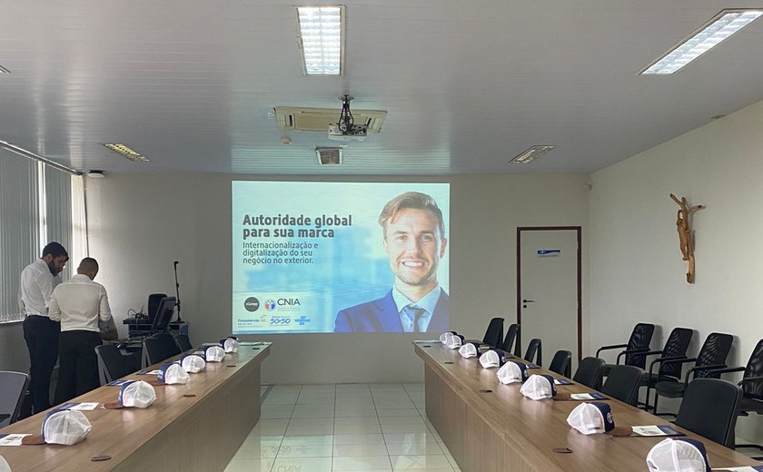 Câmara alagoana apresenta eComex do Brasil a empresários sergipanos à convite do Sebrae-SE