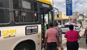 Pontos de parada de ônibus serão reordenados no Centro a partir desta terça (11)