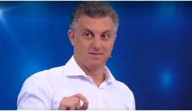 Salário de Luciano Huck será reduzido pela metade pela Globo