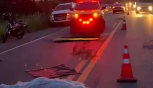 Ciclista morre ao desviar de galho caído na via e ser atropelado por um veículo de passeio