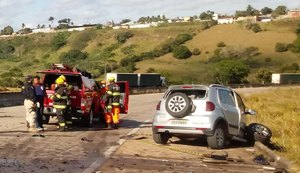 Duas pessoas morrem em colisão na BR-101