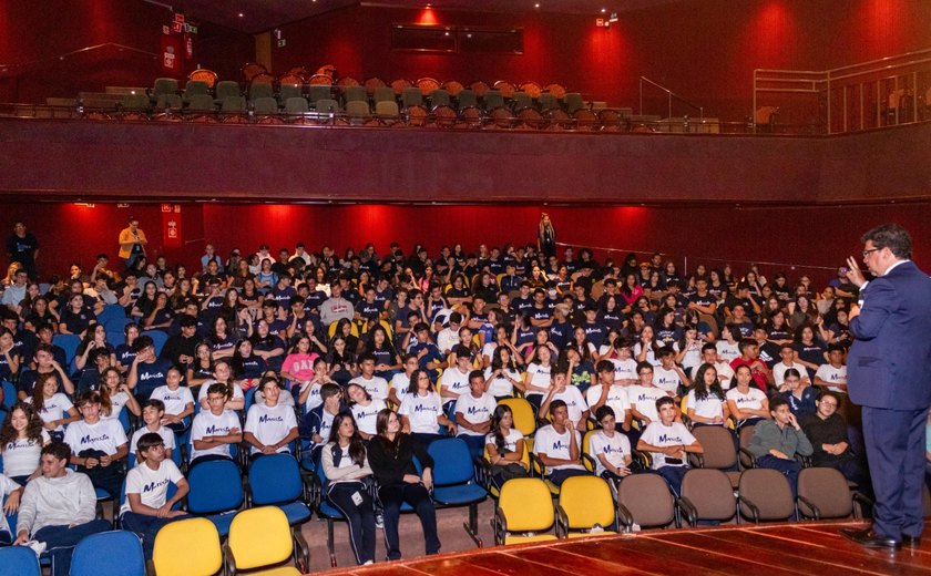 Ação da Escola Judiciária Eleitoral beneficia cerca de 700 alunos do colégio Marista
