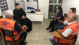Religiosos colaboram com trabalho da Defesa Civil no Pinheiro