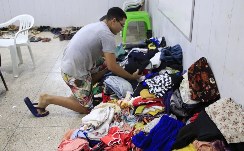 Sociedade civil, associações e prefeituras realizam campanhas para ajudar vítimas das enchentes