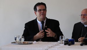Missão de Dom Beto tem respaldo de vítimas