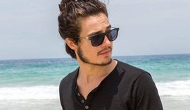 Voltou! Tiago Iorc lança de surpresa o álbum visual 'Reconstrução', com 13 clipes