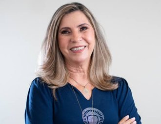 Assembleia Legislativa de Alagoas outorga Comenda Irmã Dulce à Senhora Angela Abdo