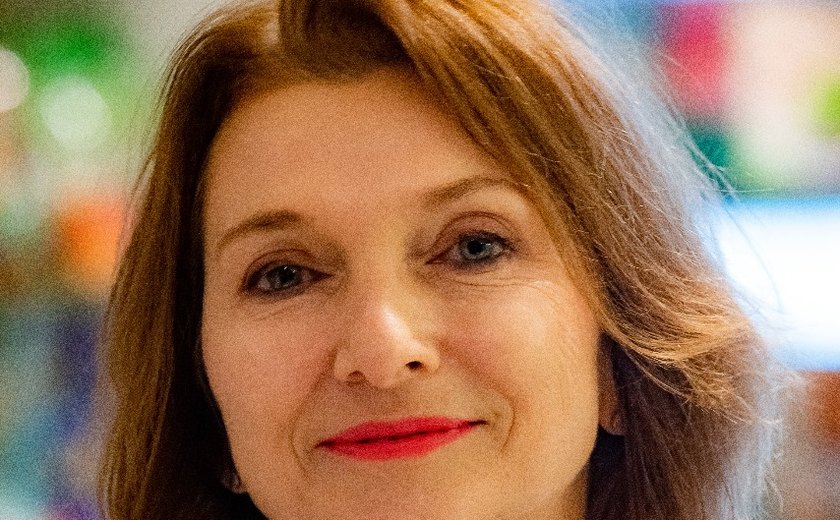 Bienal de Alagoas: Cléo Busatto lança livro e promove palestra sobre literatura infantojuvenil