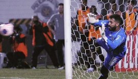 Corinthians perde em Campinas em noite de estreias e pênalti perdido