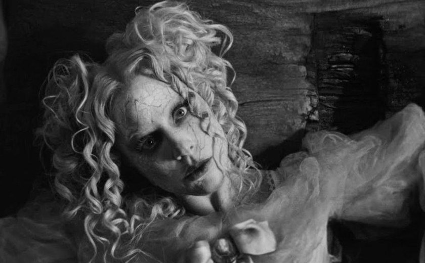 Gaga lança clipe de 'The Dead Dance' para a segunda temporada de 'Wandinha';assista