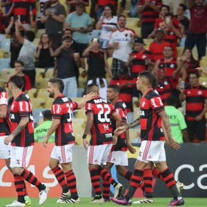 Flamengo Empata Coritiba E D Adeus Ao Sonho De T Tulo